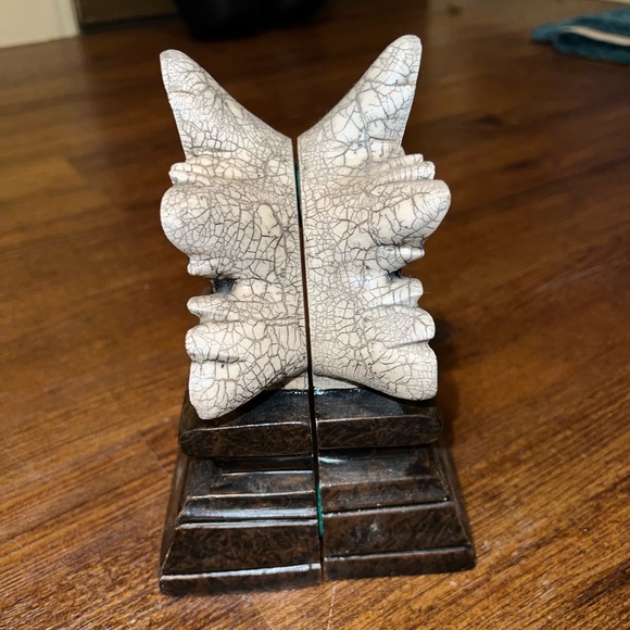 Vintage Acanthus Leaf Motif Marbled Solid Stone Bookends/ Sculpture Decor - Picture 6 of 16